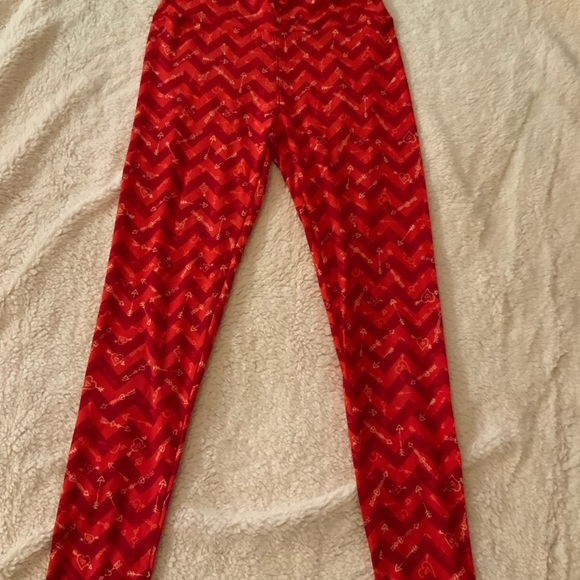 OS - LuLaRoe Valentine’s Day Leggings - Picture 1 of 7